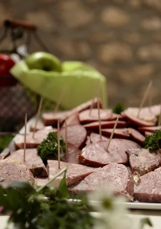 maison magnoni frères À la tête de veau buffet classique traiteur